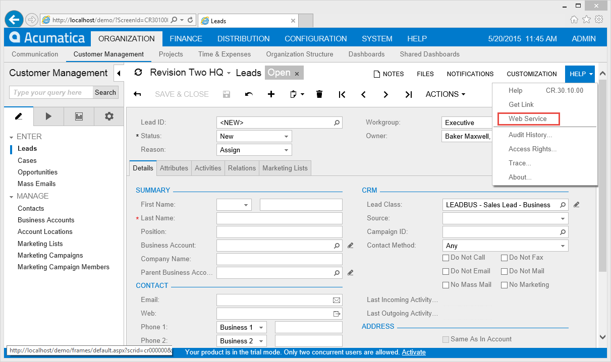 Para obtener la referencia web inicie sesión en la aplicación Acumatica, navegue hasta la página, haga clic en Ayuda y seleccione el botón Servicio web