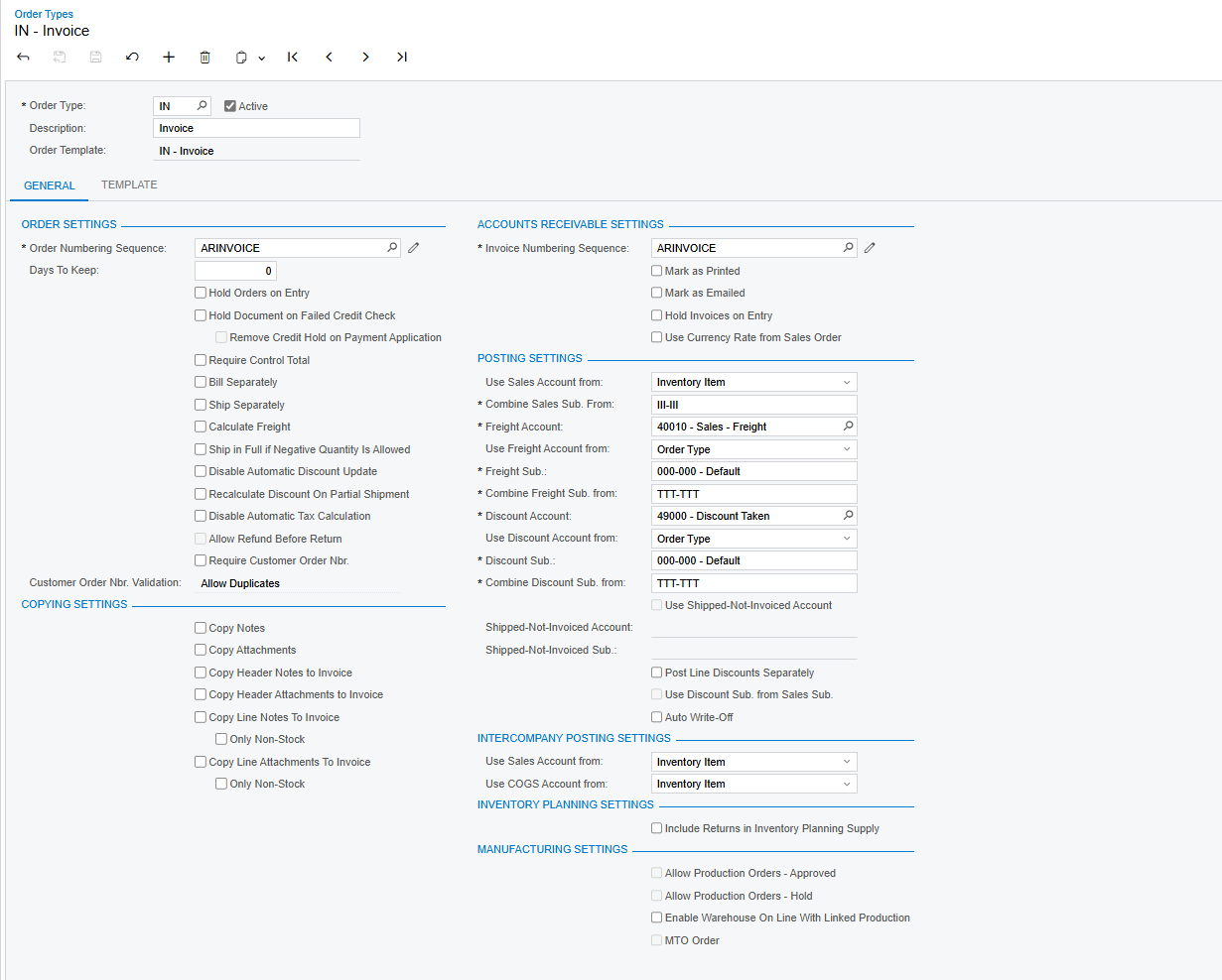 Ajustes de configuración de plantillas de factura en Acumatica